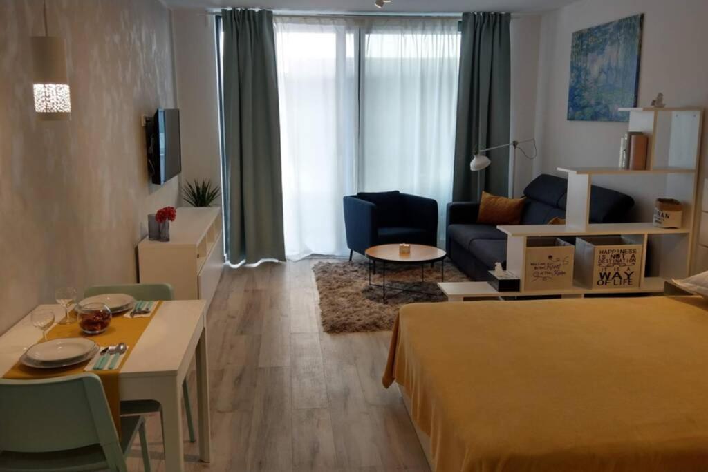 Maria, Modern Studio Apartment With Private Parking ドゥブロブニク エクステリア 写真