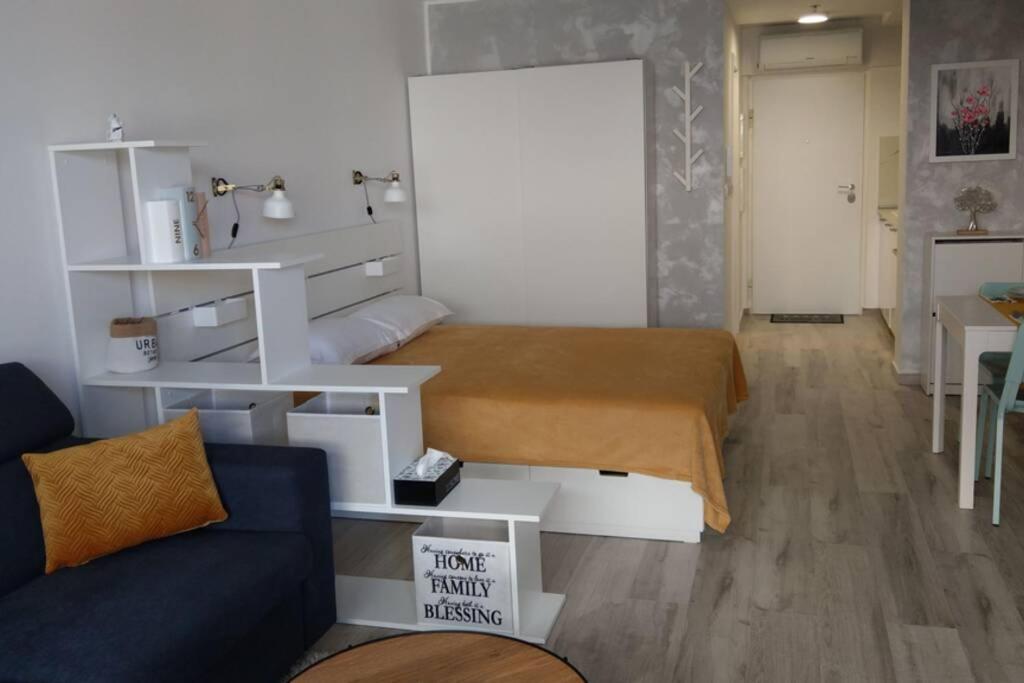 Maria, Modern Studio Apartment With Private Parking ドゥブロブニク エクステリア 写真